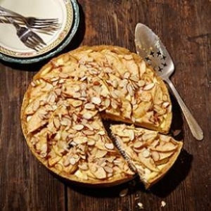 Apple Bavarian Torte - EatingWell